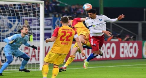 ضربات الترجيح تمنح هامبورج بطاقة العبور للدور قبل النهائي بكأس ألمانيا